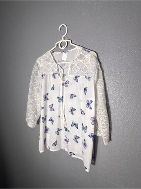 White Butterfly Print Crochet-Sleeve Peasant Top